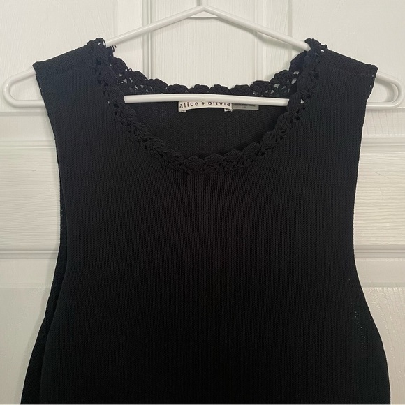 Alice + Olivia Knit Sleeveless Black and White Sweater Top Large - Picture 4 of 9